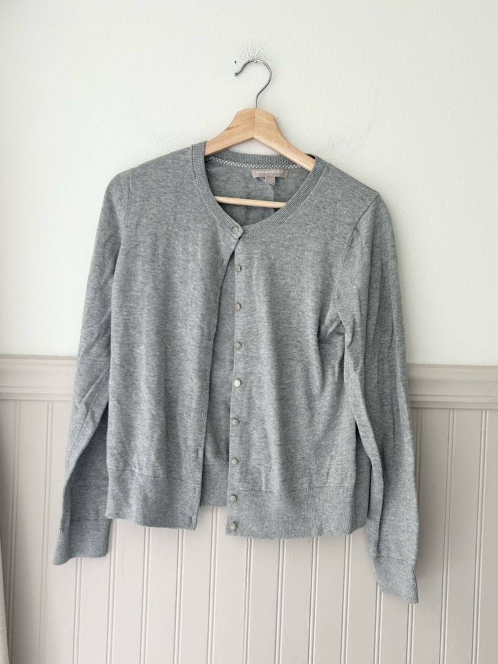 Banana Republic Large Gray Button Up Cardigan
